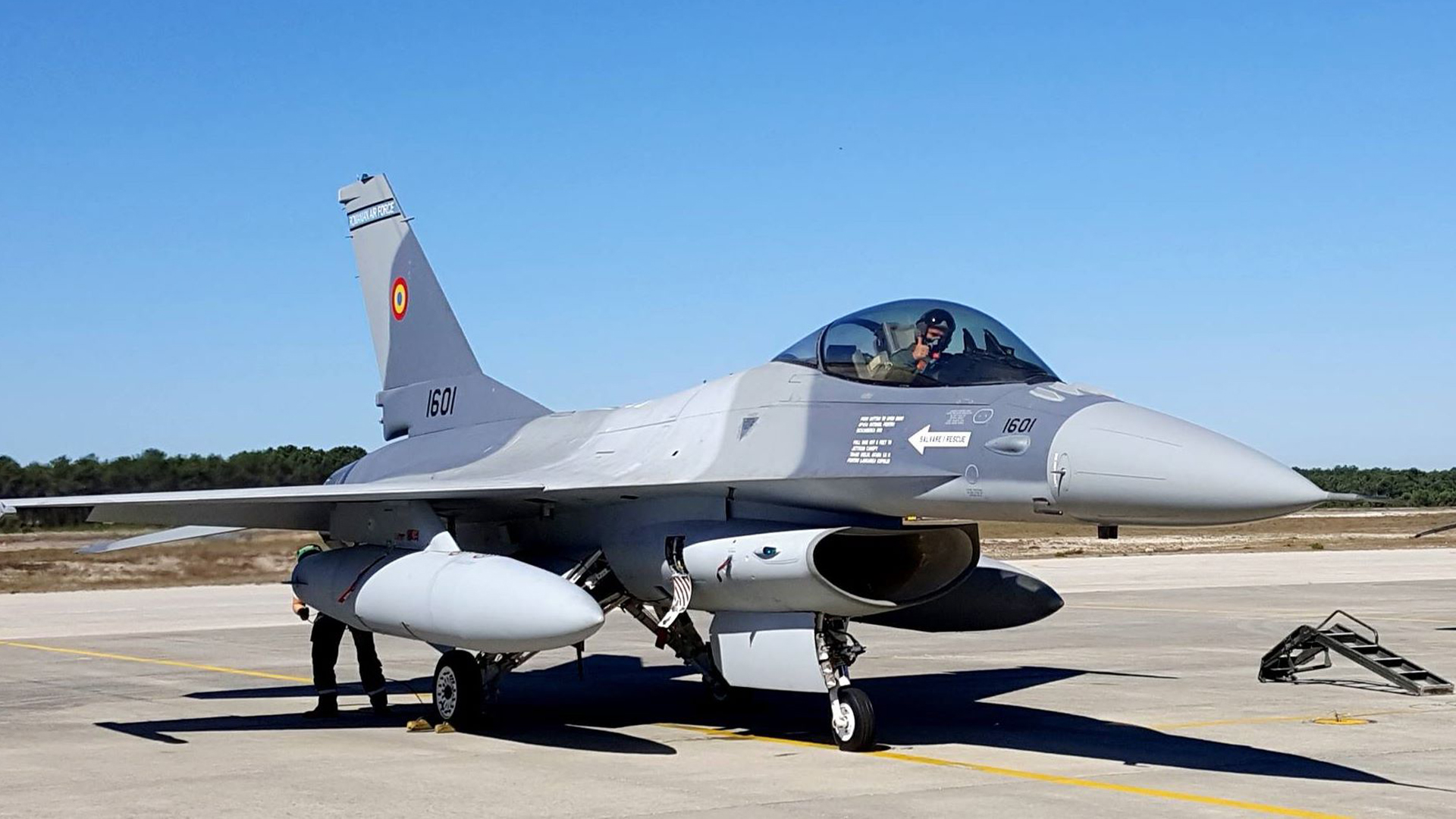 Romanya’ya 32 adet F-16